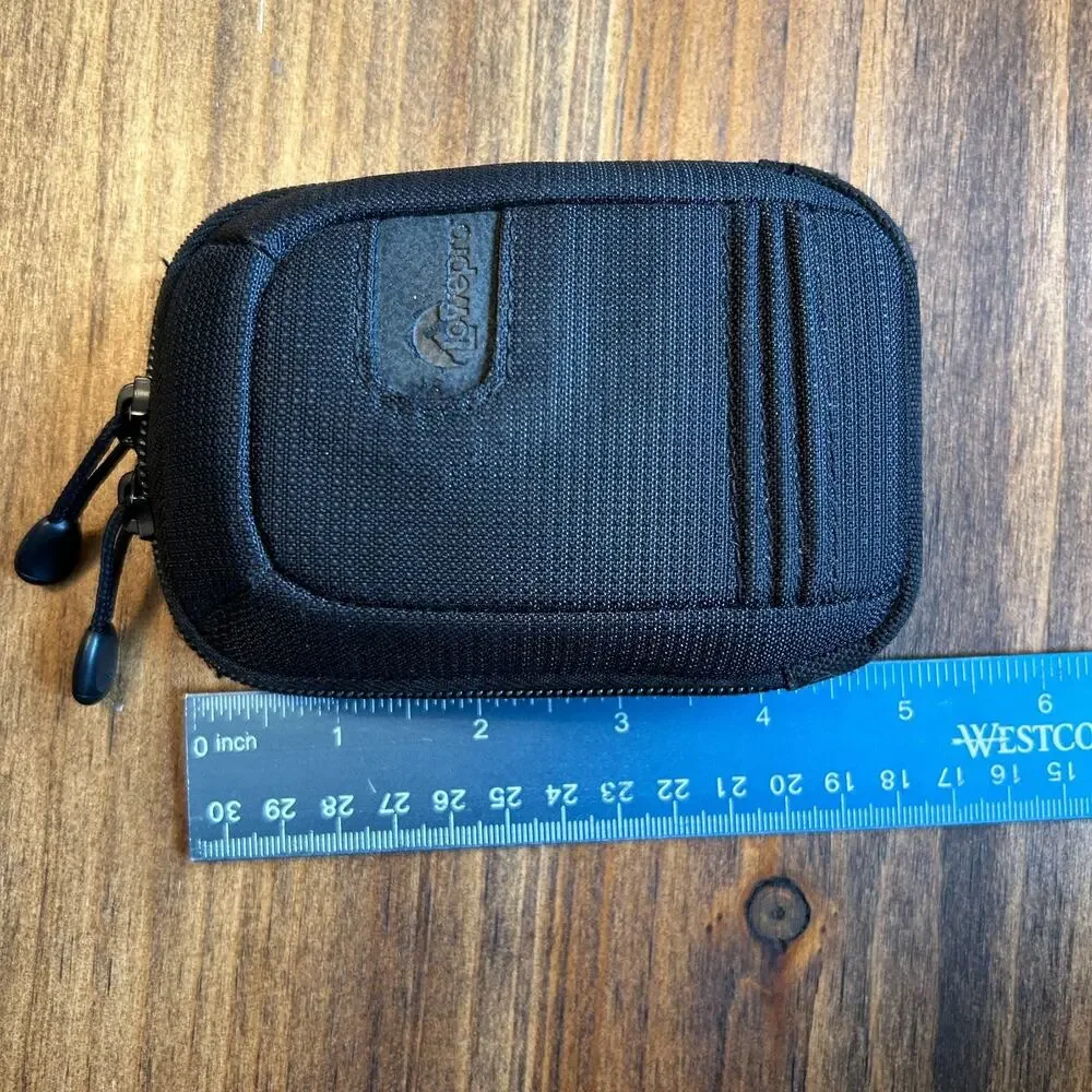 Lowepro Geneva 10 Black Compact Padded Case